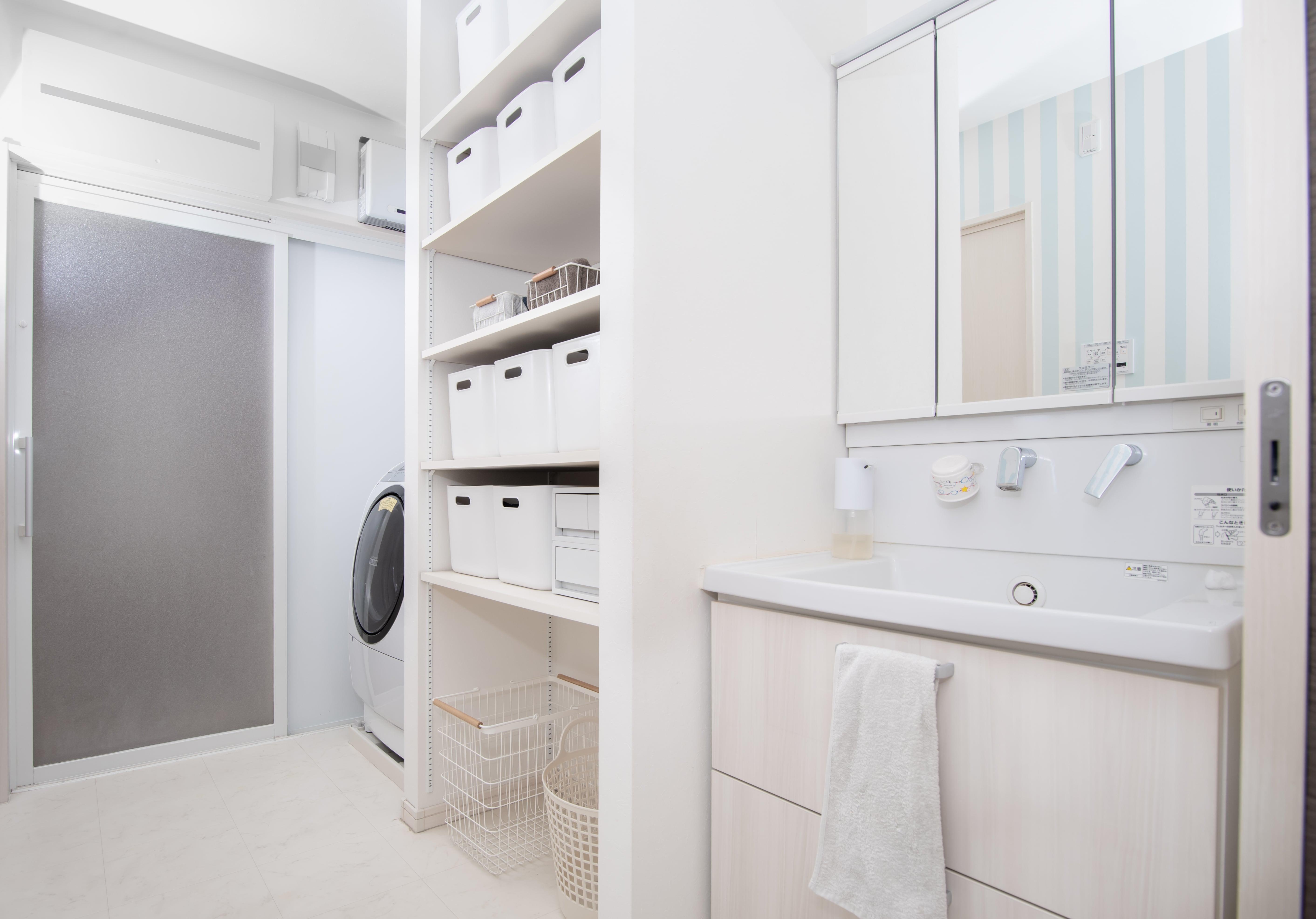 【オシャレに見せる】洗面所の収納アイデア・便利な収納アイテムをご紹介！